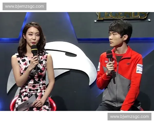 《解锁LOL解说恩静的成长历程与独特魅力分析》 《解锁LOL解说恩静的成长历程与独特魅力分析》